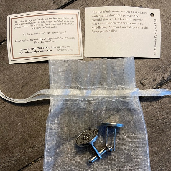 Cuff Links. Pewter. Whistle Pig Logo. Handcrafted by Danforth Pewter in Vermont - Picture 3 of 4